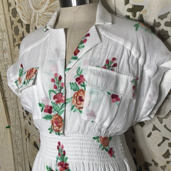 Chic White Floral Maxi Dress - Picture 2 of 7